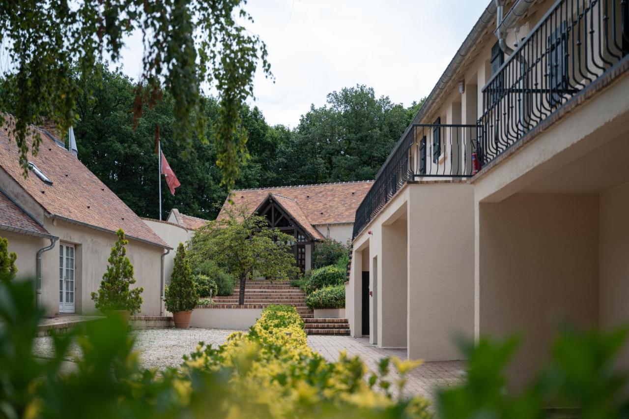 Domaine Et Golf De Vaugouard - La Maison Younan Fontenay-sur-Loing Exterior photo